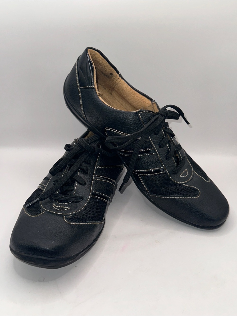 Naturalizer Black Lace-Up Casual Sneakers